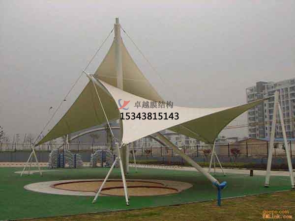 雞西<font color='red'>張拉膜結(jié)構</font>景觀小品【案例圖片】