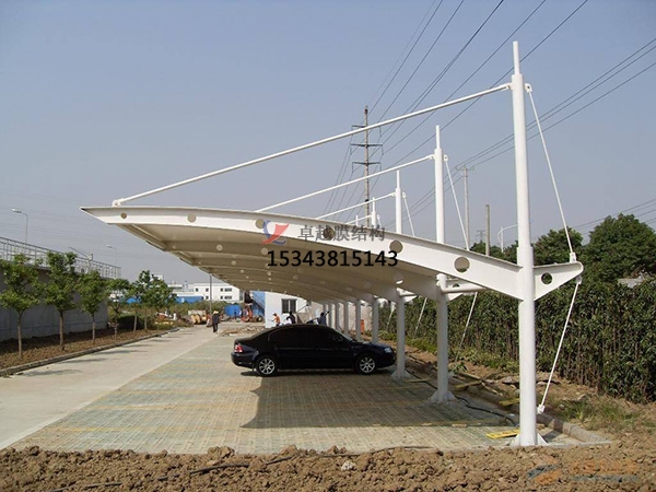 <font color='red'>膜結構車棚</font>的骨架要怎么保養(yǎng)？