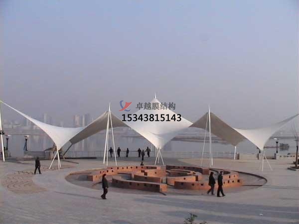 綿陽(yáng)景觀(guān)膜結(jié)構(gòu)遮陽(yáng)棚